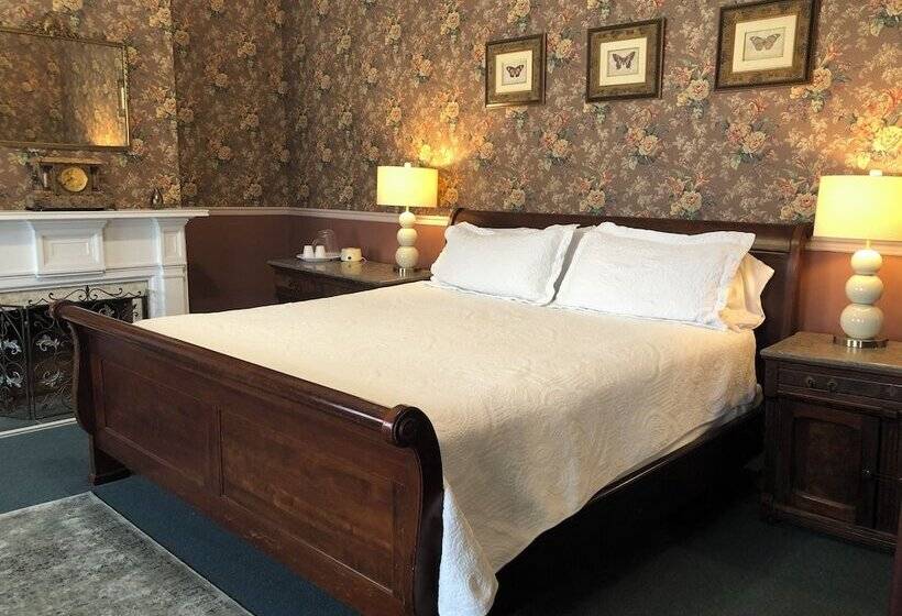 مبيت وإفطار Rogues  Harbor Inn