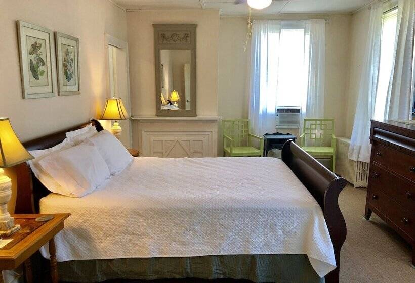 مبيت وإفطار Rogues  Harbor Inn