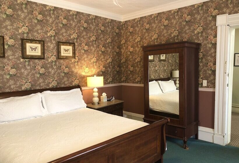 مبيت وإفطار Rogues  Harbor Inn