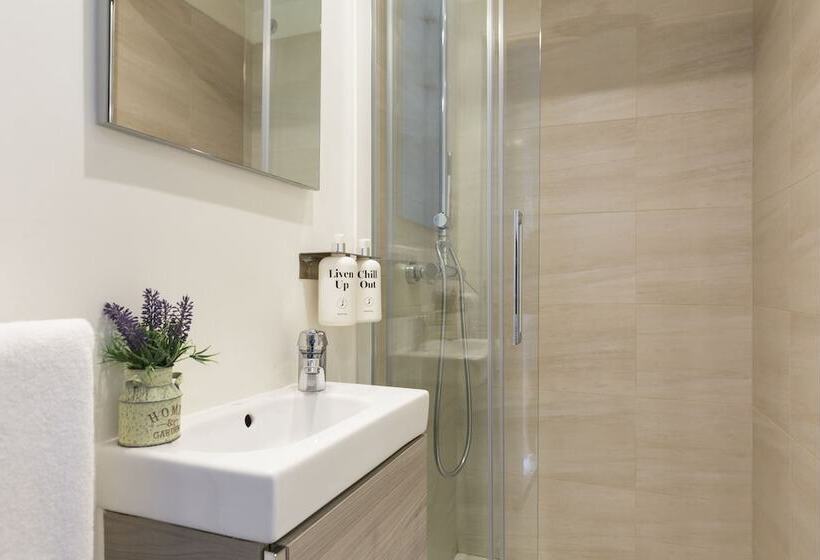 Sitges Group Blue&white