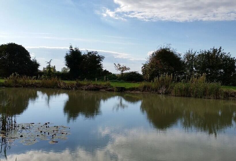 The Log Cabin Glebe Farm