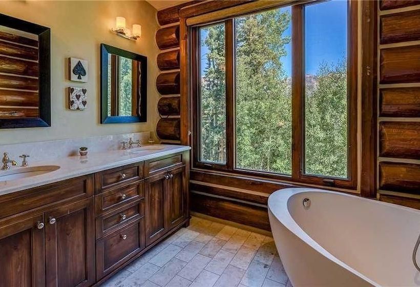 Townhome On The Creek 135