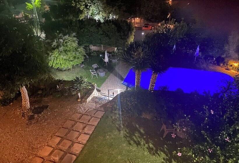 Aestas Bed & Breakfast