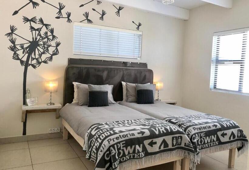 فندق صغير @ Rosie S