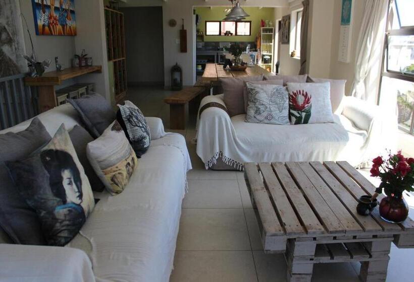 فندق صغير @ Rosie S