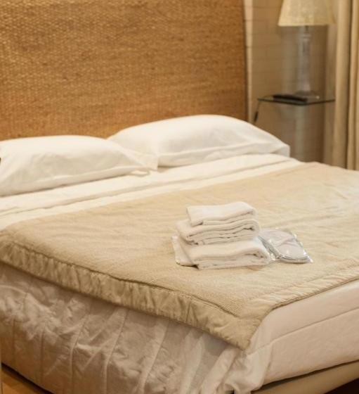 Réva Residences And Pool