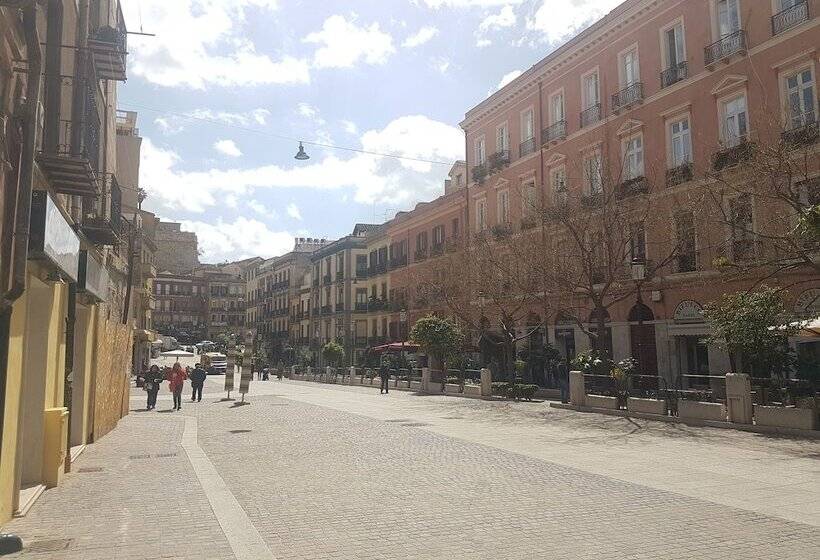 مبيت وإفطار Beni Benius