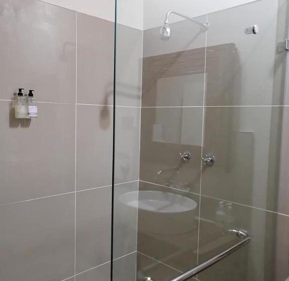 צימר Cape Karoo Guesthouse