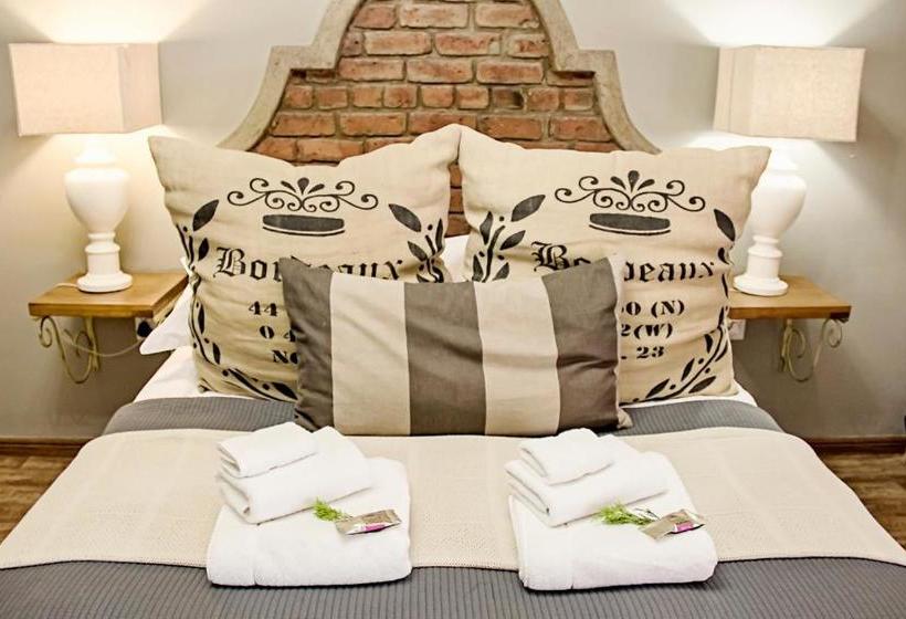 צימר Cape Karoo Guesthouse