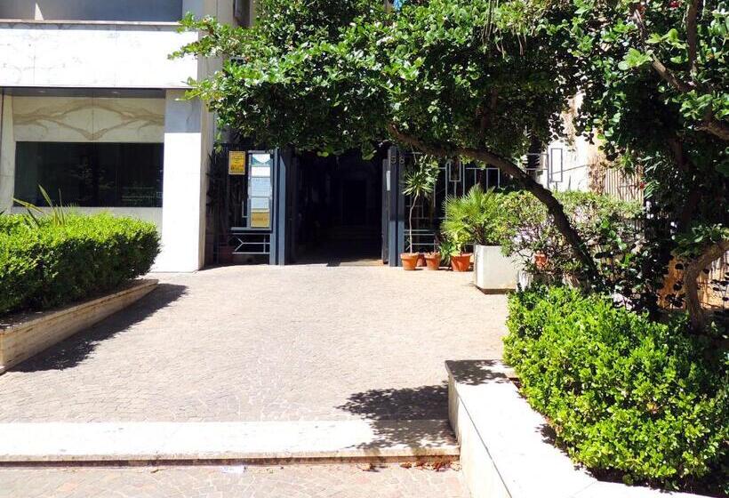 住宿加早餐  In Itinera