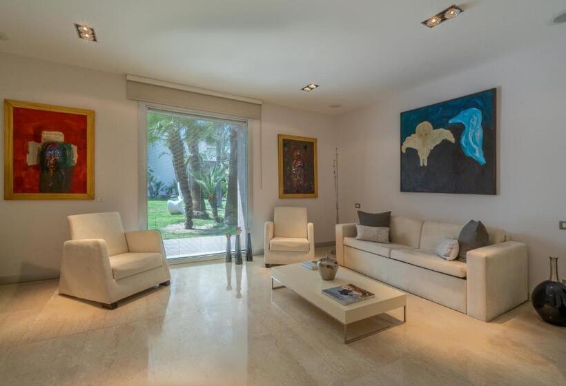 Casa Dell Arte Hotel Of Arts & Leisure