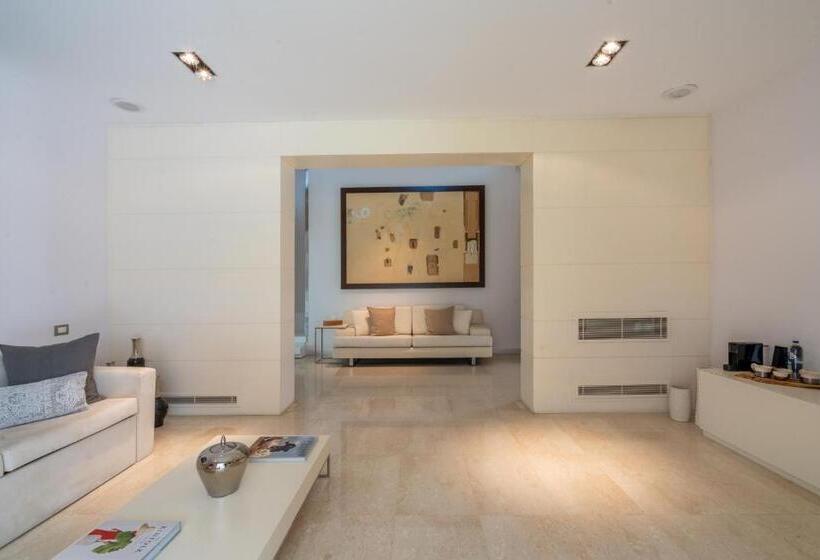 Casa Dell Arte Hotel Of Arts & Leisure