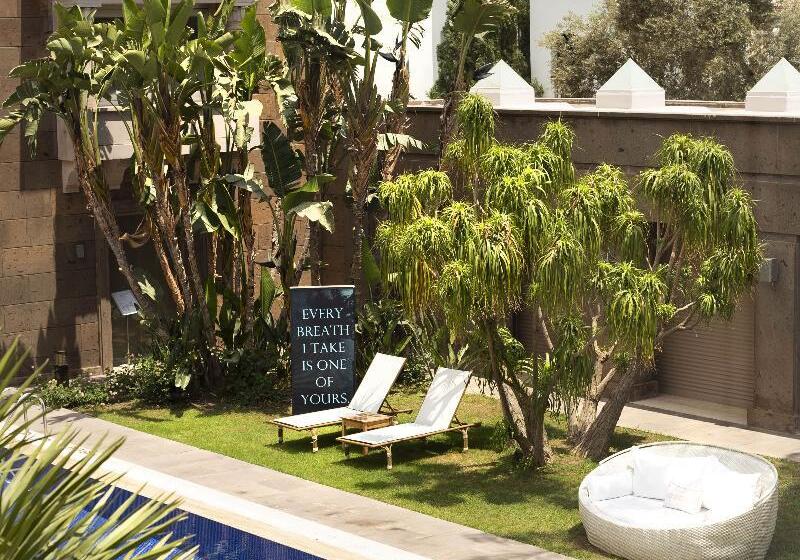 Casa Dell Arte Hotel Of Arts & Leisure