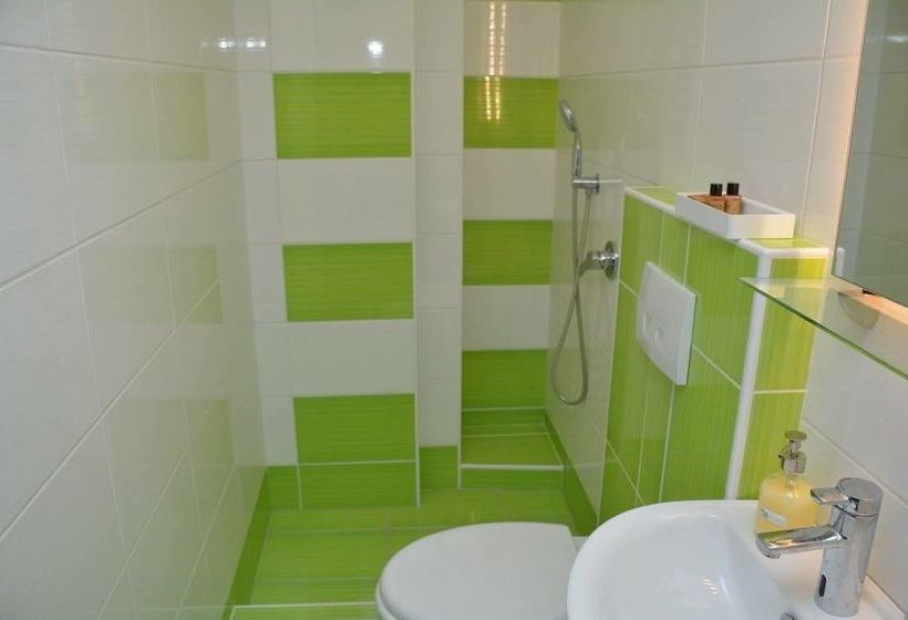 בית מלון כפרי Eco Paralia