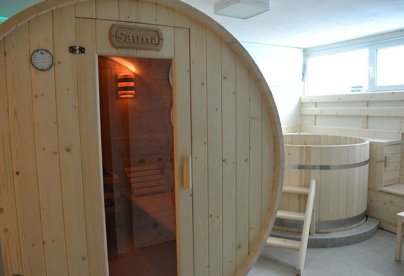 בית מלון כפרי Eco Paralia