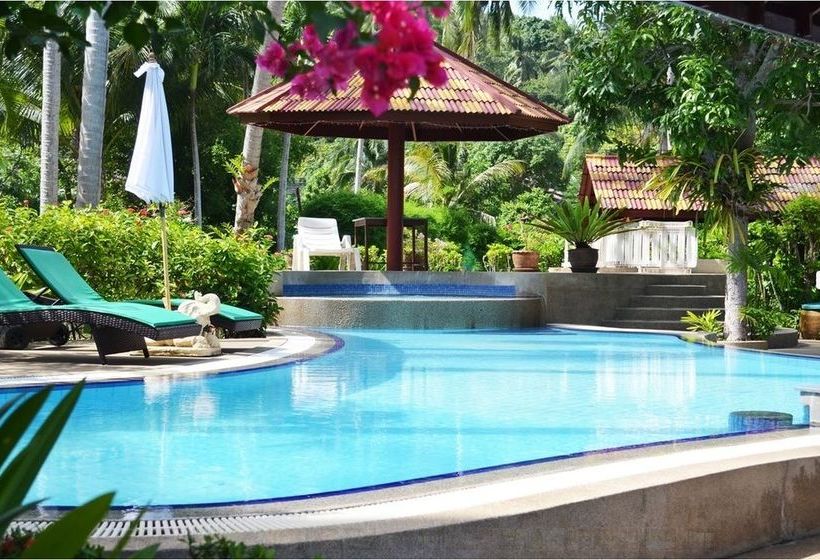 Green Coconut Village