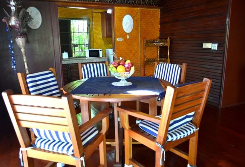 Green Coconut Village