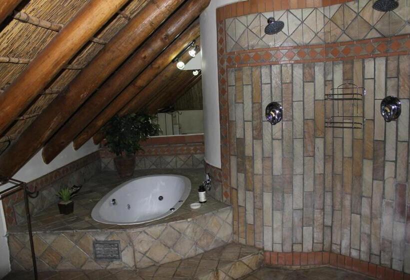 Отель 19th Hole Golf Villa Bed And Breakfast