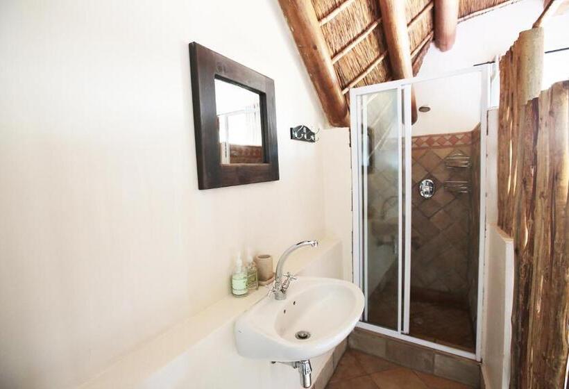 Отель 19th Hole Golf Villa Bed And Breakfast