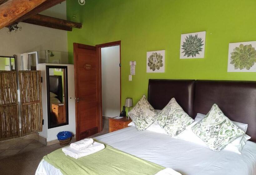 Отель 19th Hole Golf Villa Bed And Breakfast