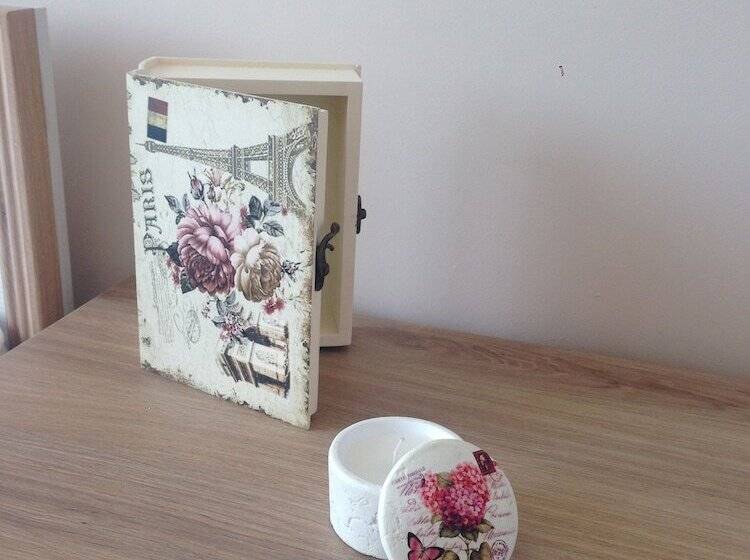 فندق Admiral Plaza Apartments