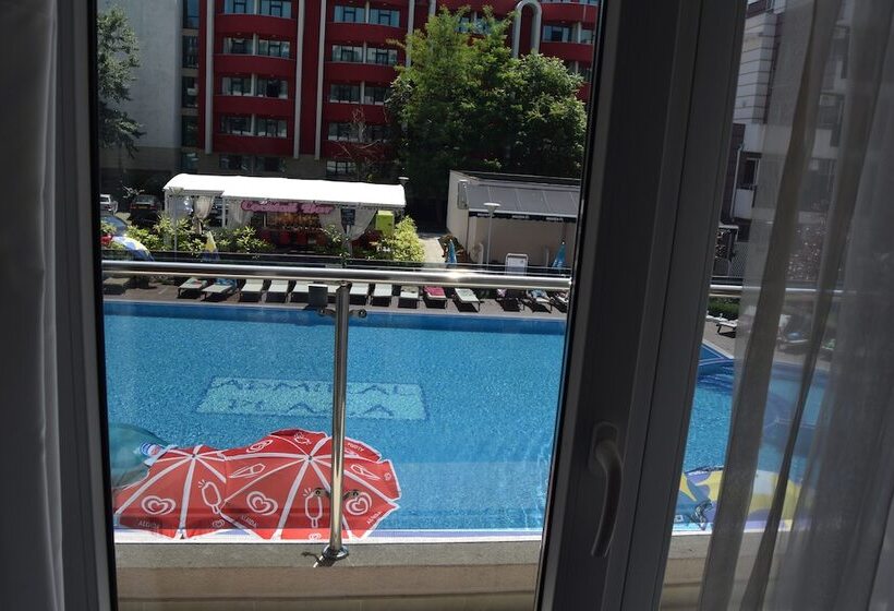 فندق Admiral Plaza Apartments