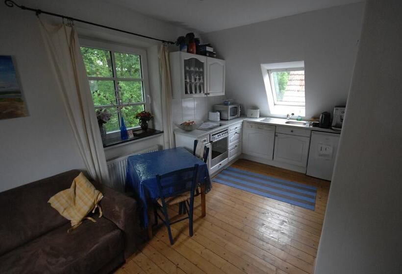 هتل Airportgastehaus Bremen