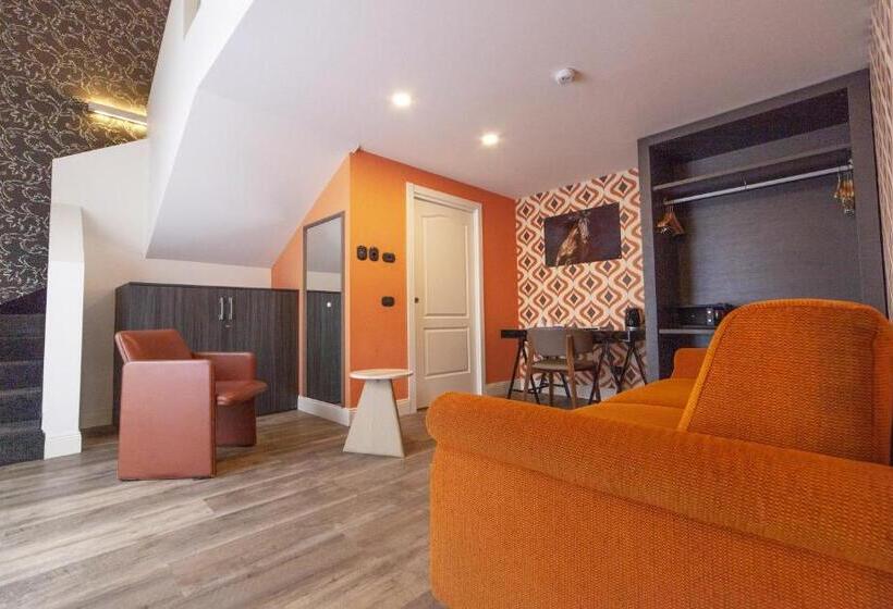 Отель Al Campanile   Luxury Suites & Apartments