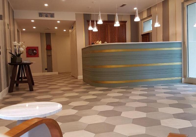 Отель Al Campanile   Luxury Suites & Apartments