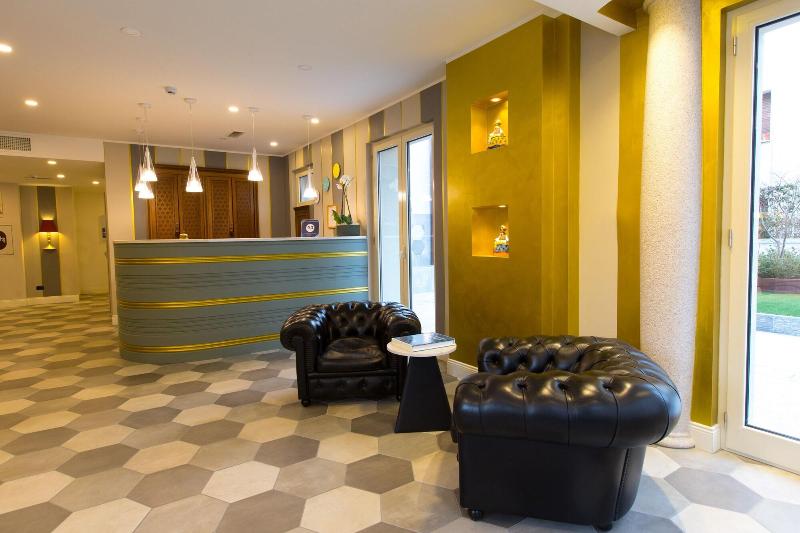 Отель Al Campanile   Luxury Suites & Apartments