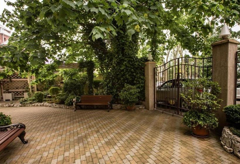 ホテル Almira Orion Group