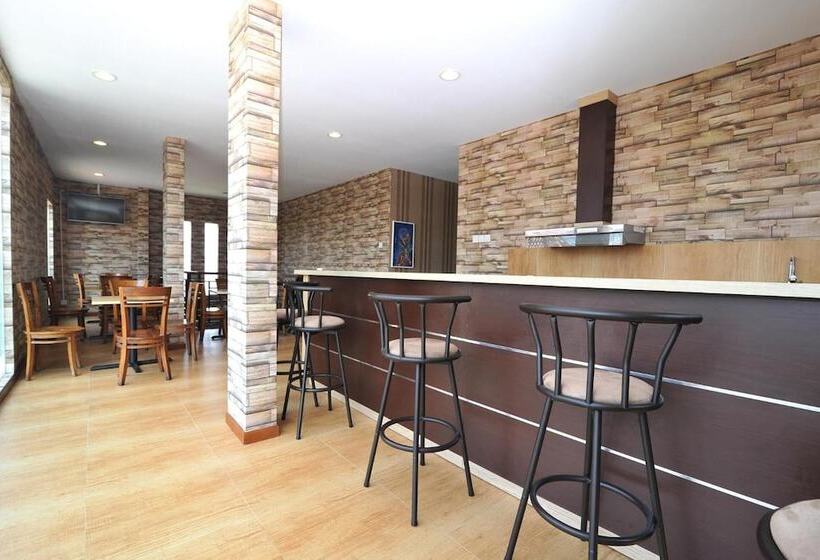 בית מלון כפרי Amaya Suites