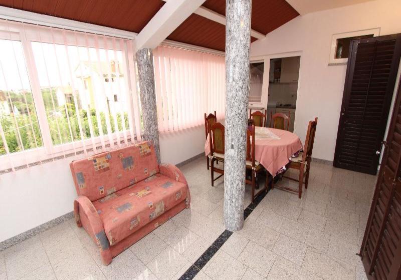 ホテル Apartment Divna