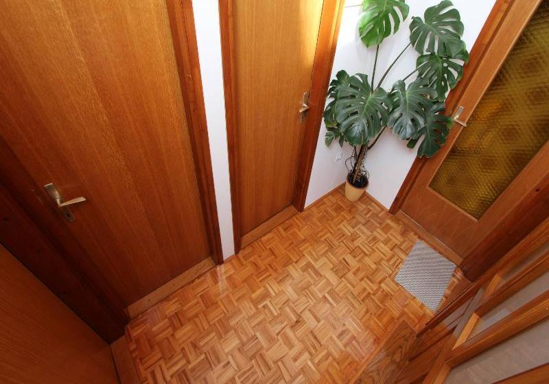 Отель Apartments Milka