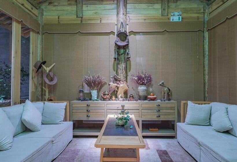 בית מלון כפרי Arro Khampa By Zinc Journey Lijiang