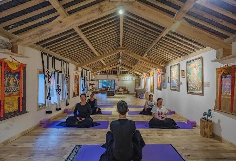 בית מלון כפרי Arro Khampa By Zinc Journey Lijiang