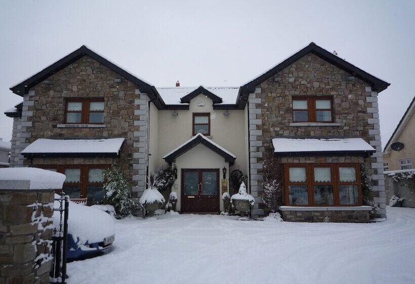 בית מלון כפרי Avlon House Bed And Breakfast