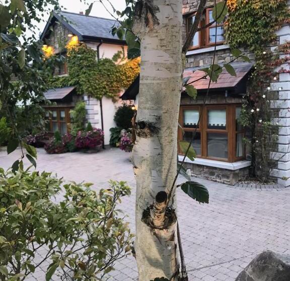 בית מלון כפרי Avlon House Bed And Breakfast