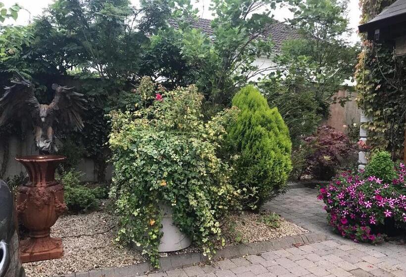 בית מלון כפרי Avlon House Bed And Breakfast