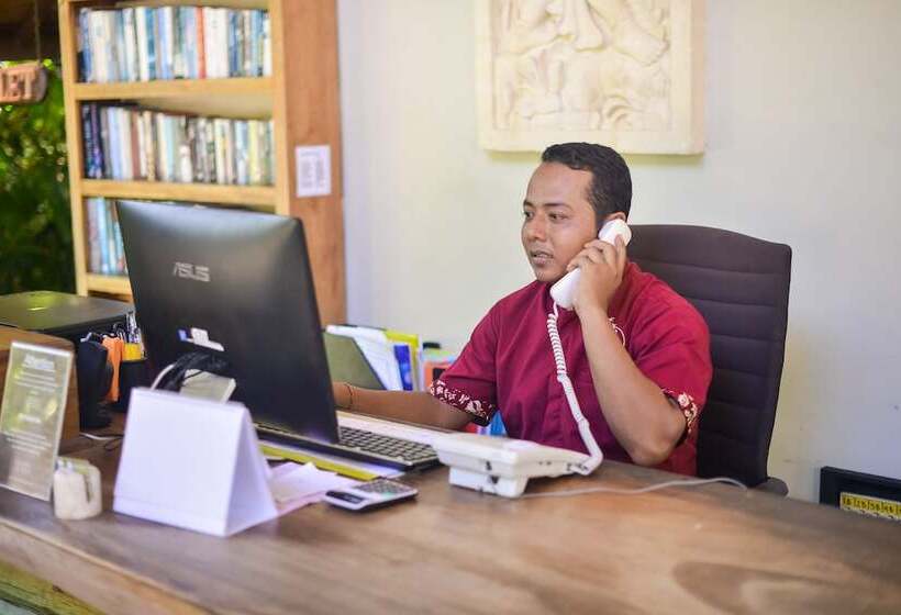 בית מלון כפרי Bali Santi Bungalows