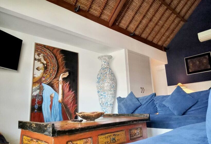 בית מלון כפרי Bali Santi Bungalows