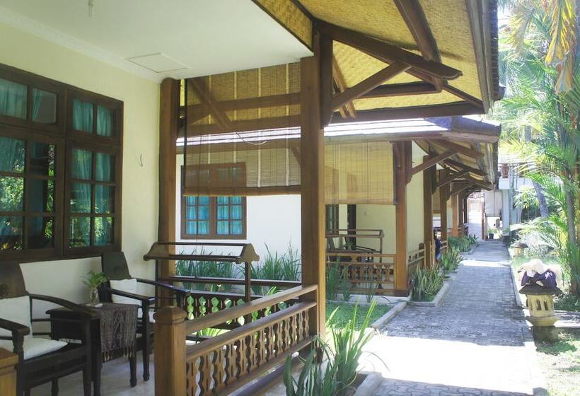 酒店 Batu Bolong Cottages