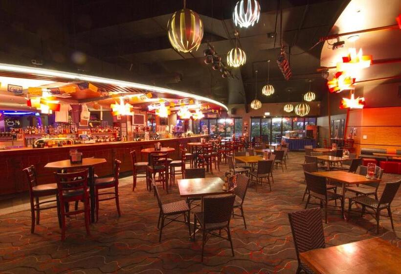 Calamvale Hotel Suites And Conference Centre