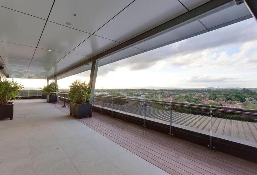 Calamvale Hotel Suites And Conference Centre