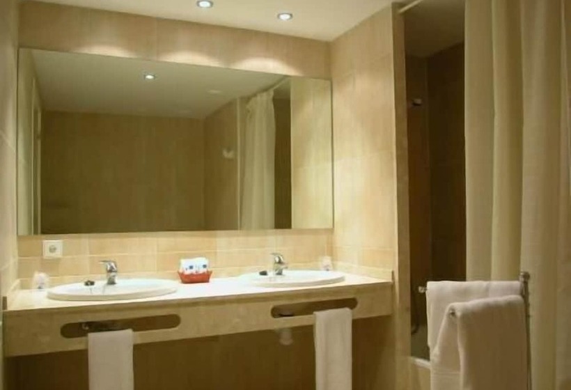 فندق Camping & Bungalows Liguerre De Cinca