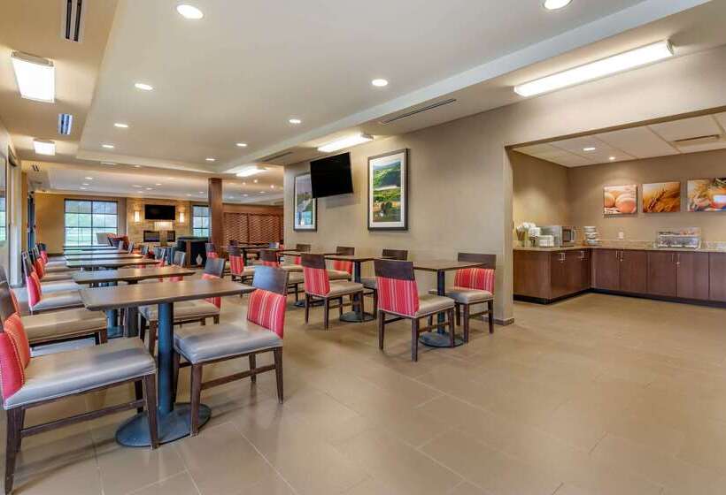 Отель Comfort Inn Pa Turnpike  I81