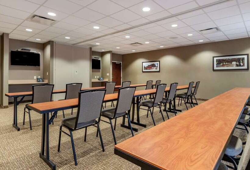 Отель Comfort Inn Pa Turnpike  I81