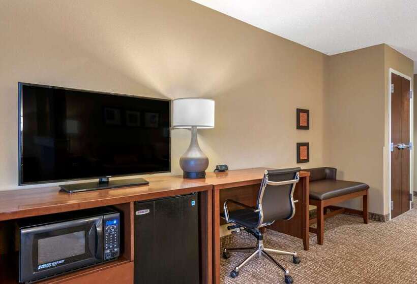 Отель Comfort Inn Pa Turnpike  I81