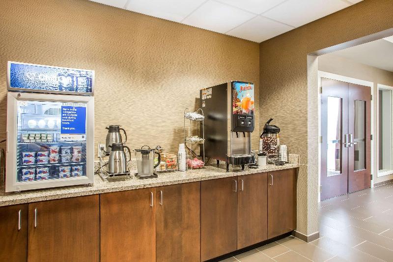 Отель Comfort Inn Pa Turnpike  I81