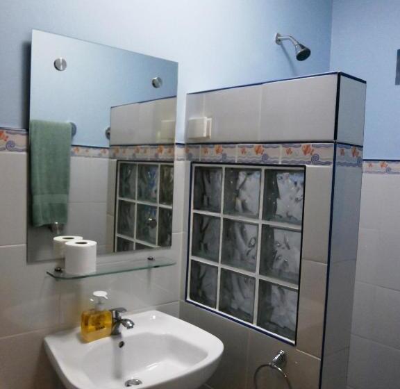 Hotel Divegurus Boracay Beach Resort